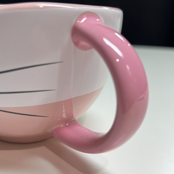 Disney Marie cat smile mug - Picture 10 of 16